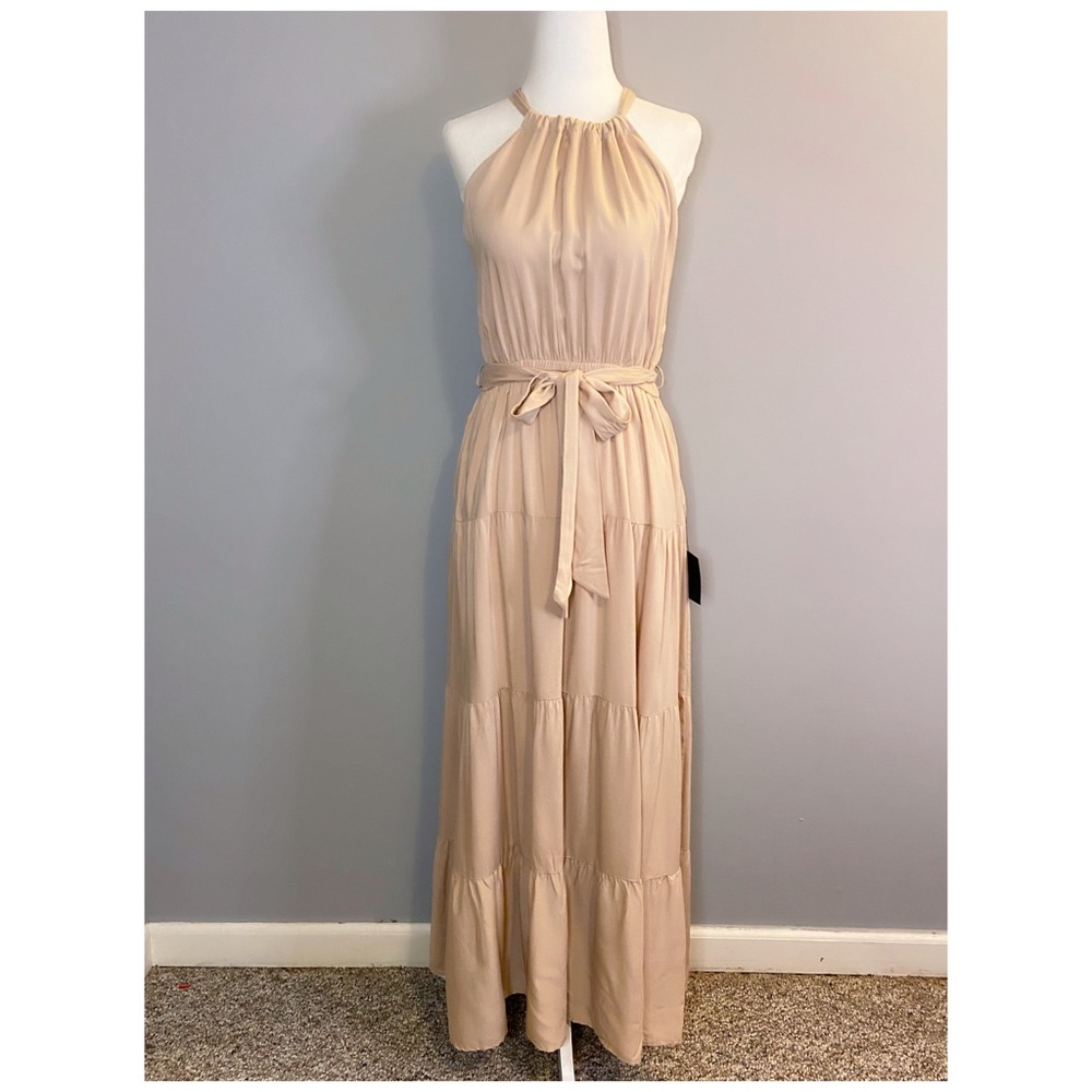Lulu’s casual summer beige tiered dress - Picture 2 of 4
